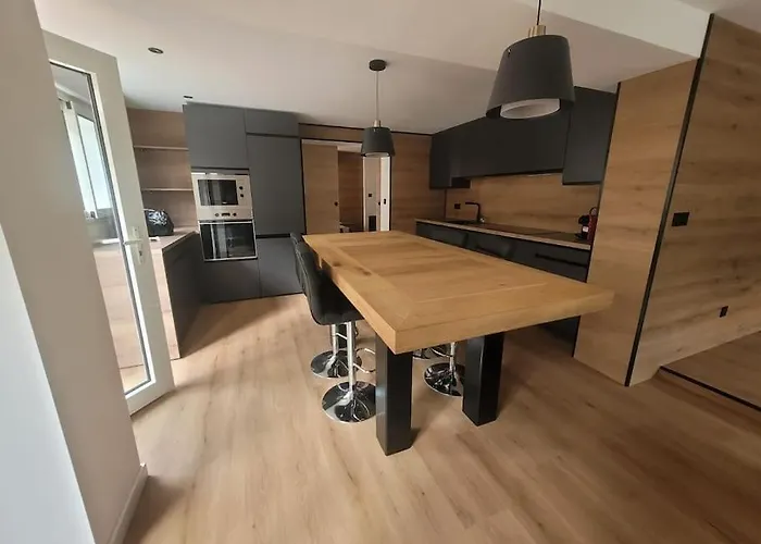 T3 Cosy Et Climatise Avec Vue Montagne Apartment Moustajon